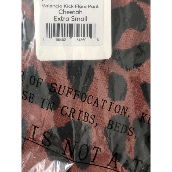 Marine Layer Valencia Pant Kick Flare Leg Cheetah Animal Print Brown NWT XS - Picture 6 of 7